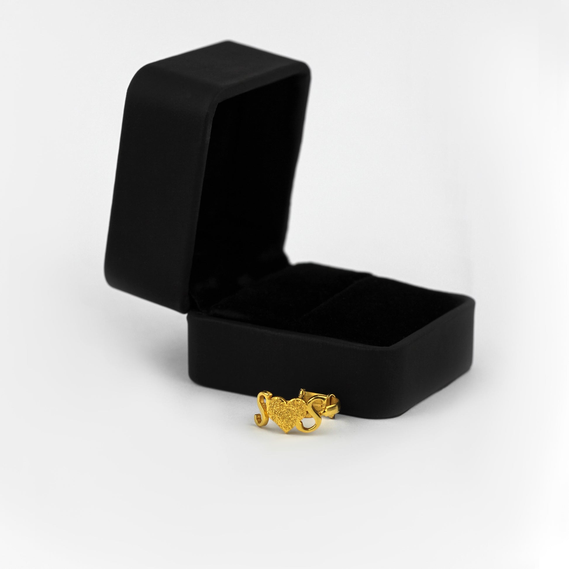 Customize Name Alphabet Ring (Adjustable Size) - Creative Collection